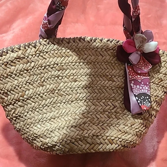 Preston & York Straw Bag - Picture 2 of 10